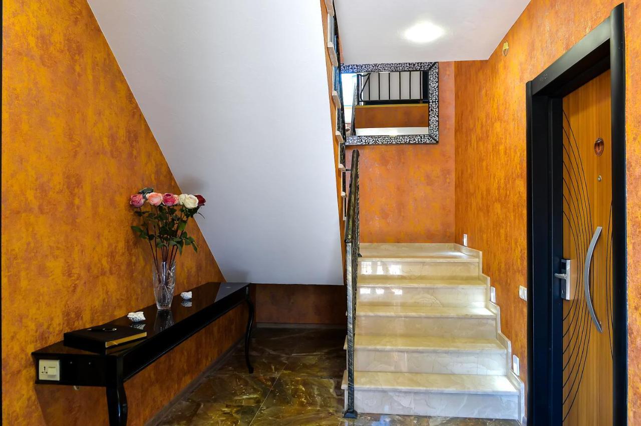 אורקי Lions Apartment מראה חיצוני תמונה